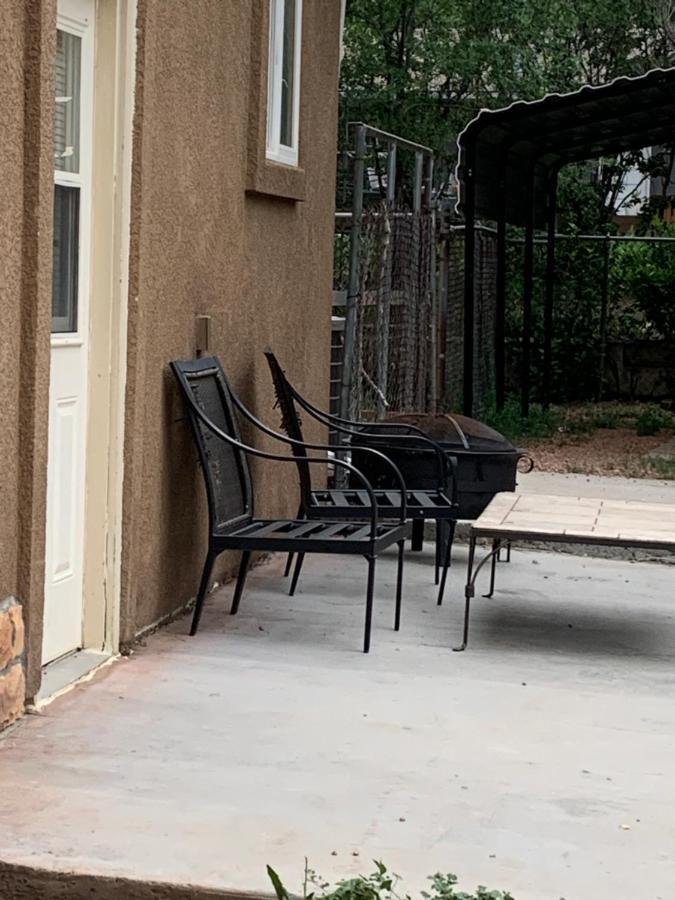 Westside Large Home 科罗拉多斯普林斯 外观 照片